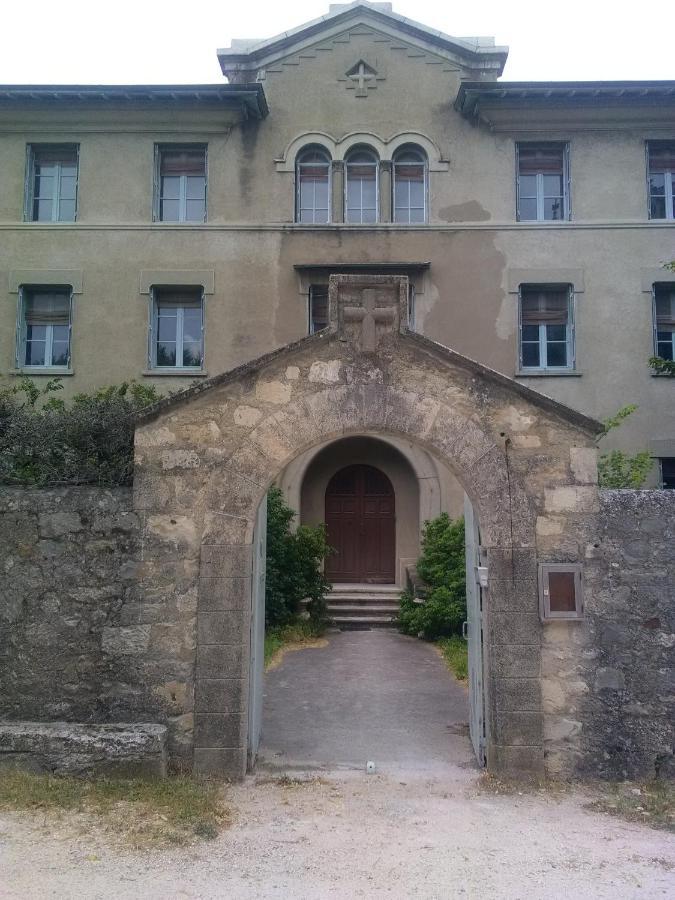 Gite D'Etape Clos St Roch Viviers Kültér fotó